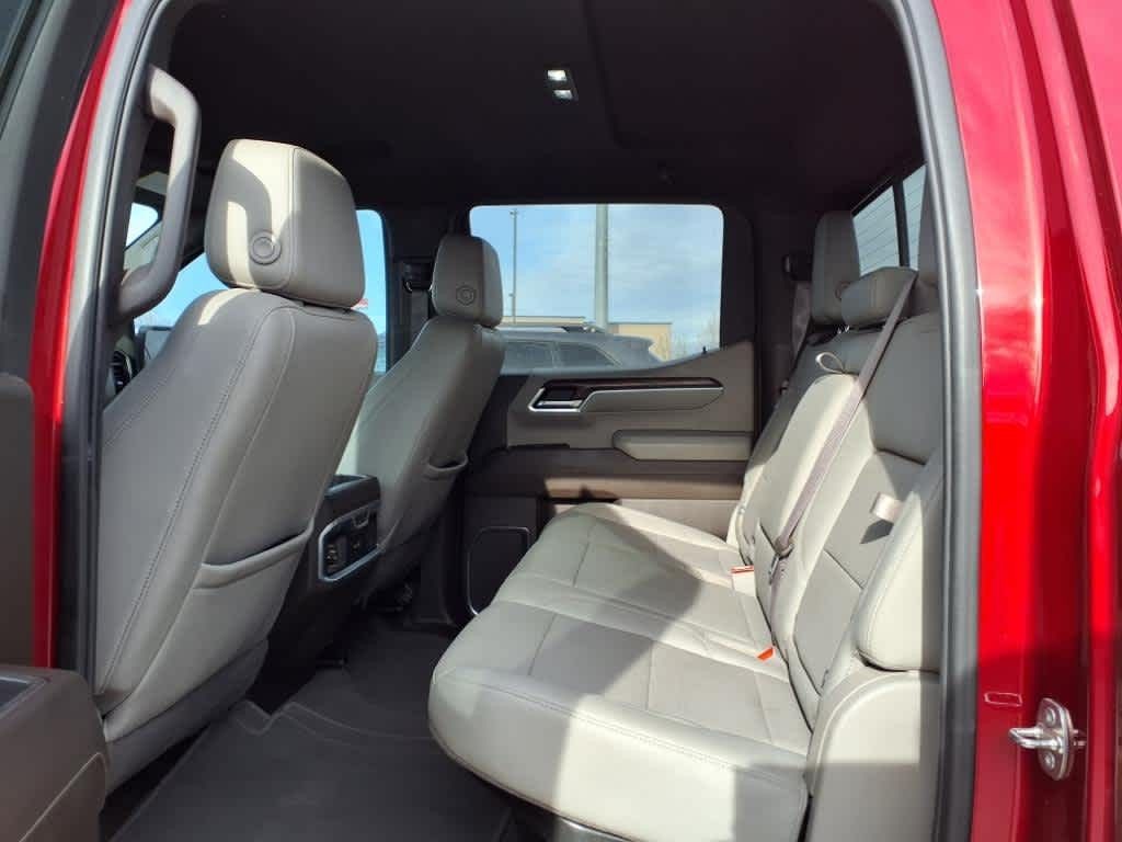 2022 GMC Sierra 1500 SLT - Photo 7