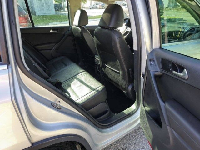 2015 Volkswagen Tiguan SE - Photo 13