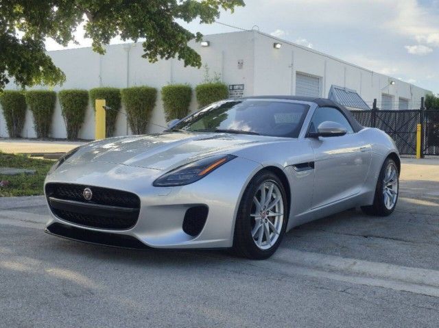 2018 Jaguar F-TYPE Convertible 296hp's photo
