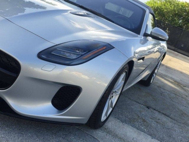 2018 Jaguar F-TYPE Base - Photo 10