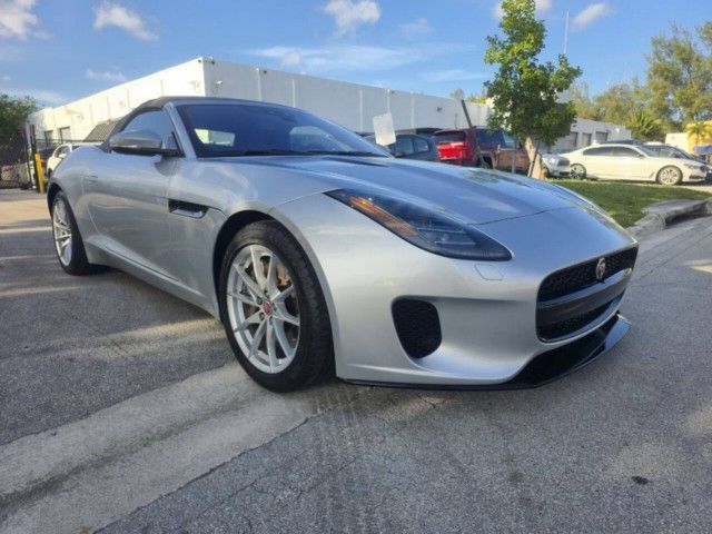 2018 Jaguar F-TYPE Base - Photo 9