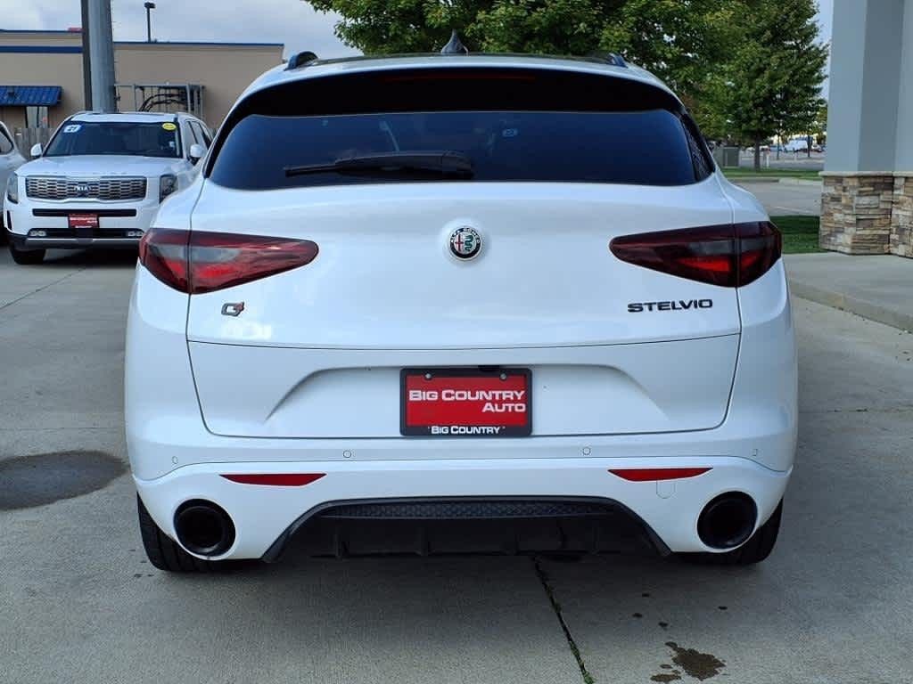 2023 Alfa Romeo Stelvio Estrema - Photo 4