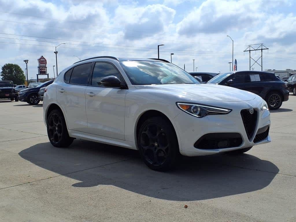 2023 Alfa Romeo Stelvio Estrema - Photo 9