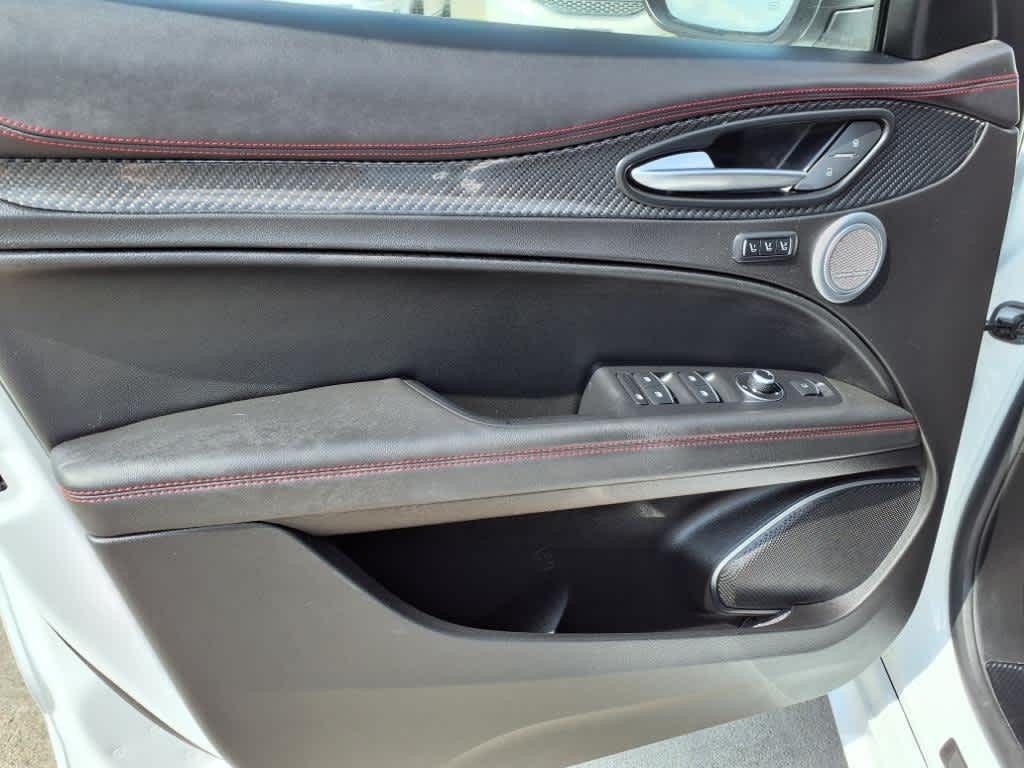 2023 Alfa Romeo Stelvio Estrema - Photo 13