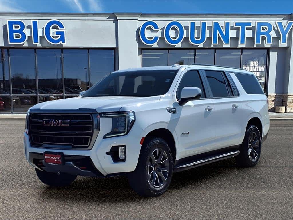 2022 GMC Yukon XL AT4's photo