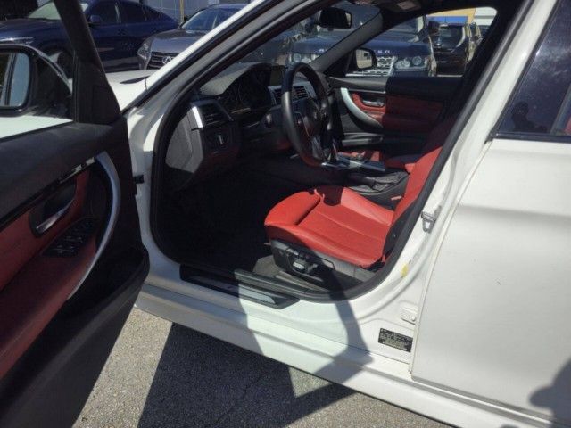 2016 BMW 3 Series 328i - Photo 10