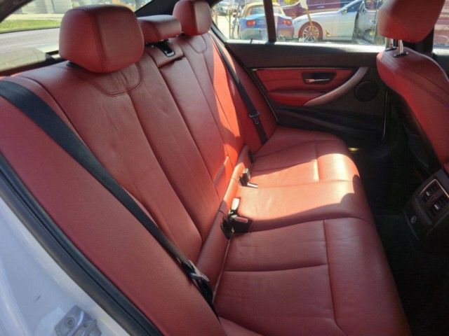 2016 BMW 3 Series 328i - Photo 17