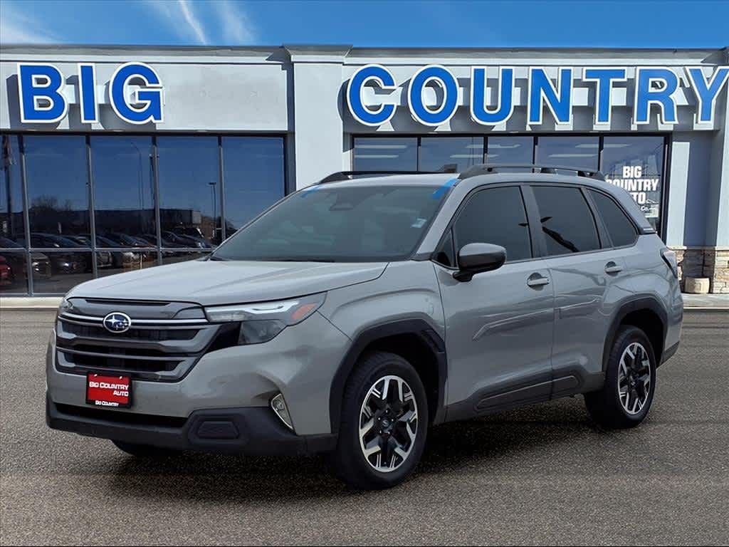 2025 Subaru Forester Premium's photo