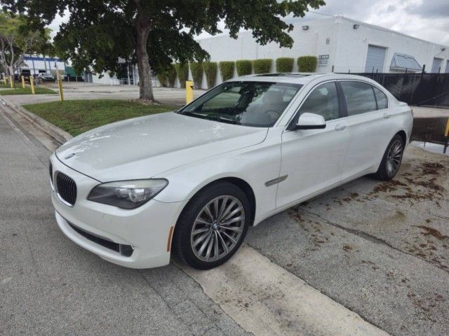 2012 BMW 7 Series 740Li's photo