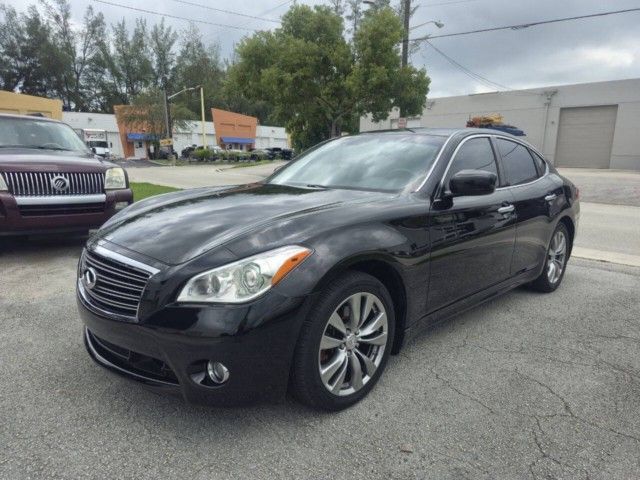 2013 INFINITI M 37