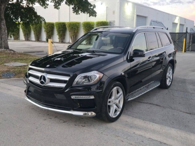2013 Mercedes-Benz GL-Class GL550's photo
