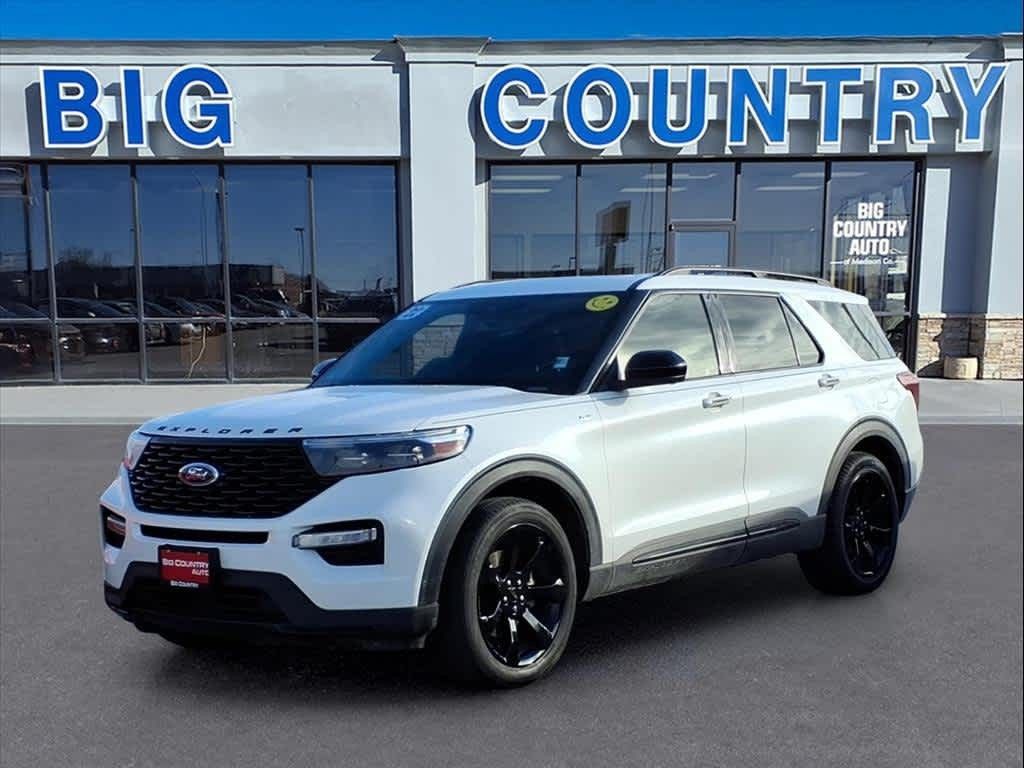 2022 Ford Explorer ST-LINE's photo