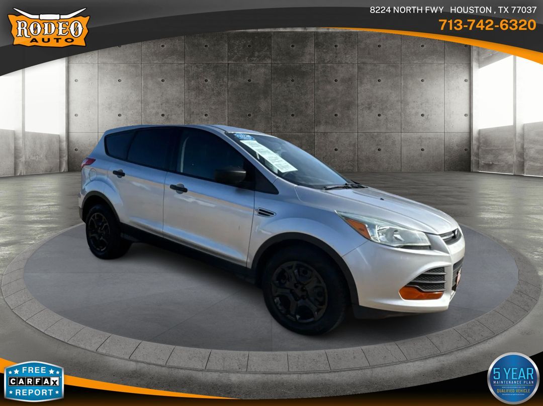 2016 Ford Escape S's photo