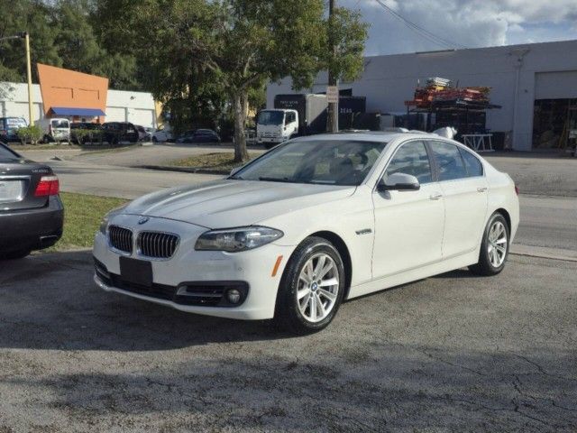 2016 BMW 5 Series 528i