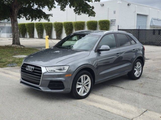 2017 Audi Q3 Premium's photo