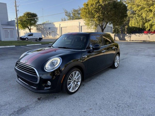 2017 MINI Cooper Base's photo